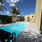 Cosyfamily Rdc 6pers-piscine-jacuzzi-jardin- Barbecue- Toppros Conciergerie