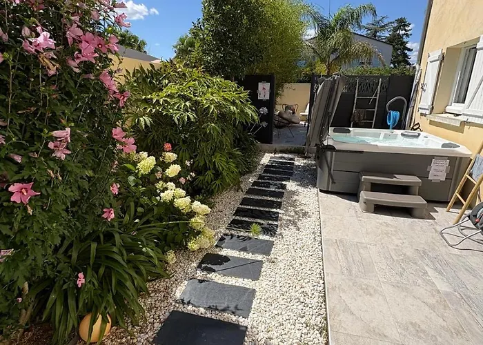 Cosyfamily Rdc 6pers-piscine-jacuzzi-jardin- Barbecue- Toppros Conciergerie Апартаменты Пероль