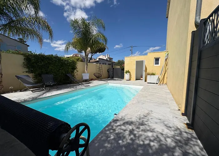 Cosyfamily Rdc 6pers-piscine-jacuzzi-jardin- Barbecue- Toppros Conciergerie